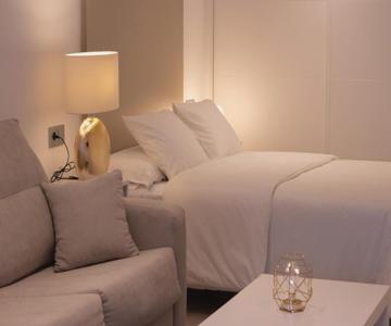 Apartamentos Palacio De Yolanda