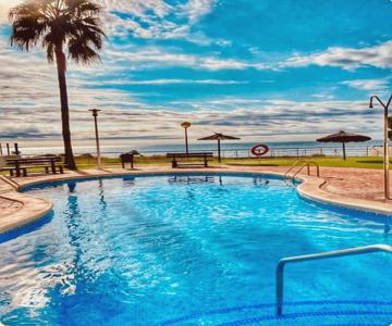 Apartamento En Primera Línea De Mar!!