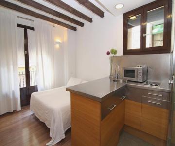 Bcn2stay Apartments