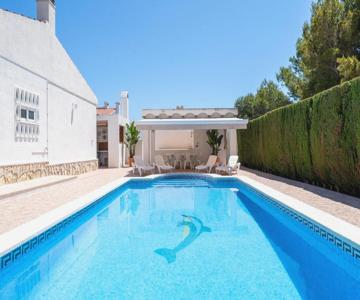 Exclusiva Villa Con Piscina