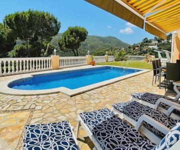 Villa Reina By Costabravaway