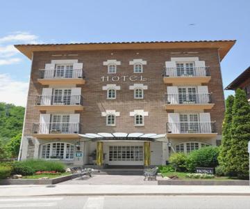 Hotel Edelweiss