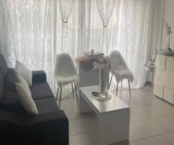 Precioso Bajos Con Terraza