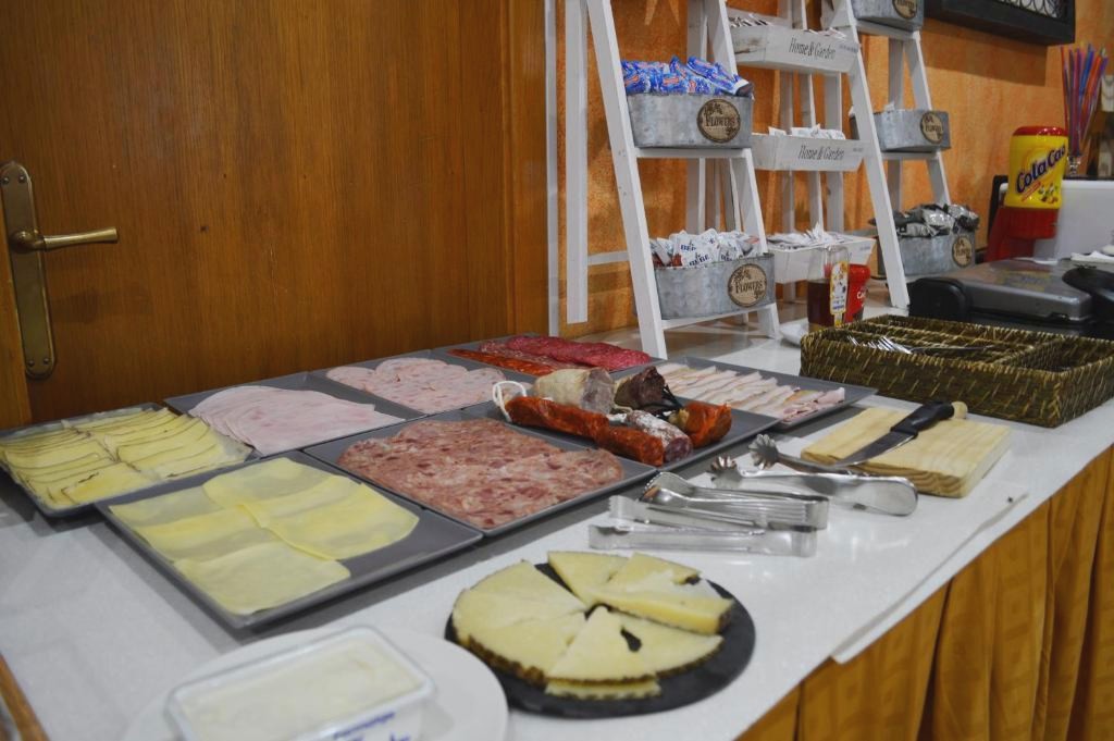 Hostal Vall D'Aneu