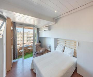 Beach & Fun: Cozy Studio