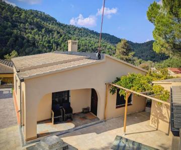 Can Davilas Rustic Mountain House