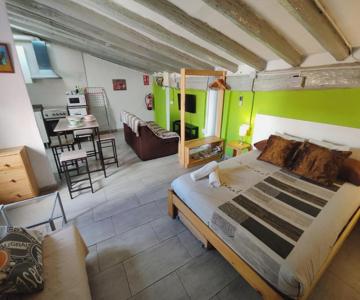 Desvan En Edificio Del Siglo Xviii