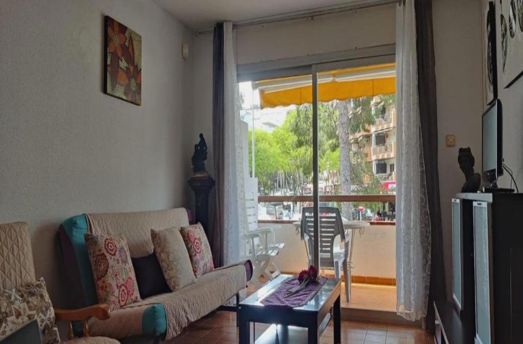 LLUM SALOU APARTMENT
