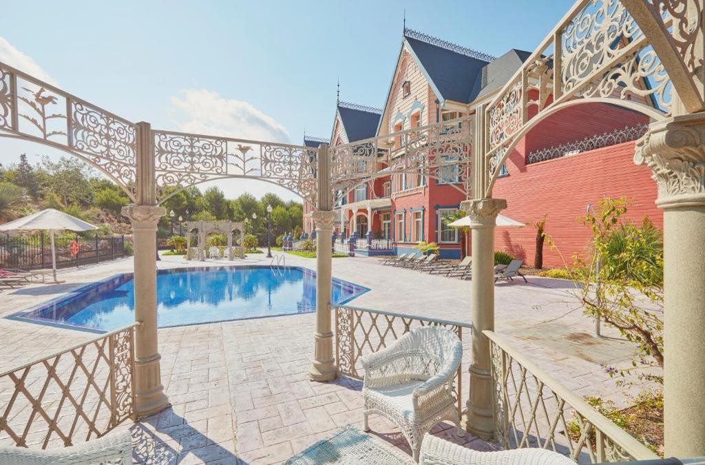 Portaventura Hotel Mansión De Lucy - 살로우