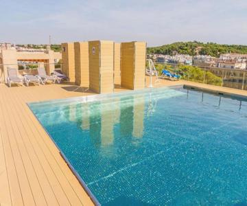 Modern Apartment In Salou - 50 M² + Pool