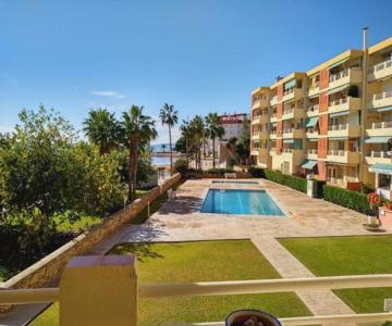 Primera Linea De Mar Con Piscina En Ebrehogar