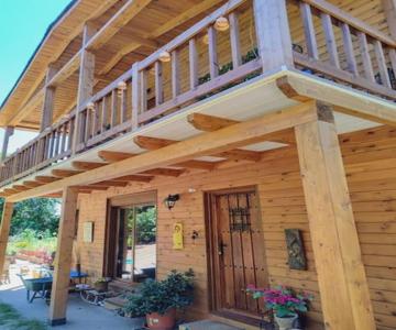 Preciosa cabaña con jardín y barbacoa