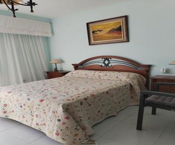 Rooms In Apartment Gran Via With Pool