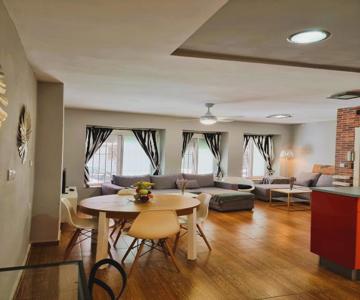 Claudia Tourist Apartment