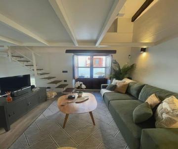 Stylish City-center Apt 2 Bdrms