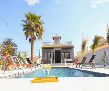 La Casa Gris Boutique Home