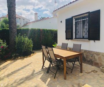 Casa Con Jardín En Denia