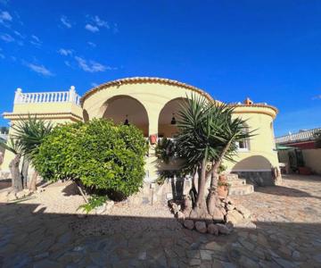 Villa With Private Pool In El Chaparral