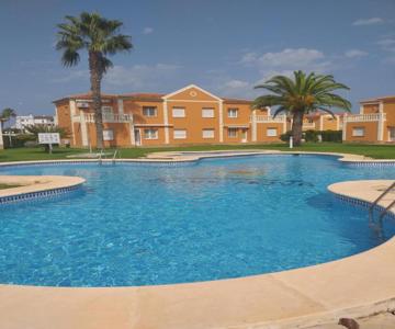 Oliva Nova Flat In Front Of Met