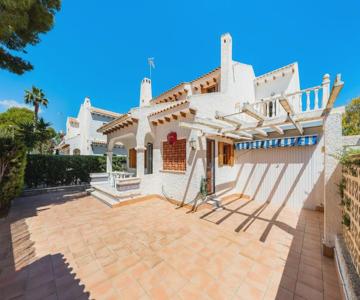 Chalet Mayor Zenia Beach