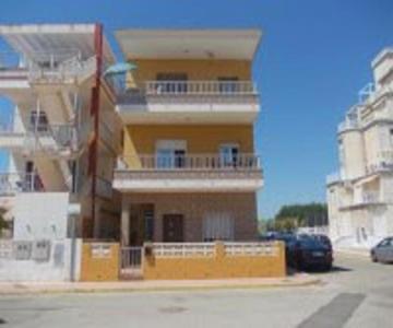 Piles - Apartment - Sleeps 7 - Parking - Seafront