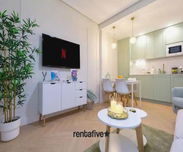 Rentafive Nuevo Ascensor Junto A La Playa