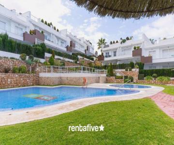 Rentafive Novabeach Jacuzzi Terraza
