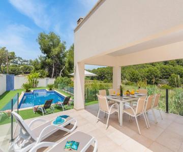 Villa Kobe Plusholidays