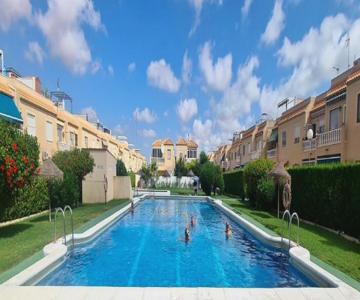 Bungalow Avec Piscine