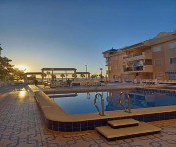 Playa De Los Naufragos Cozy Apartment With Pool