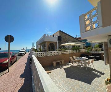 Apartamento Con Terraza A Pasos De La Playa