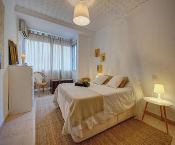 Beds & Breaks Desplat