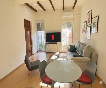 Precioso Apartamento Junto A Ruzafa En Edificio Típico Valenciano