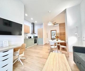 Valentia Apartaments Beachside Modern Style