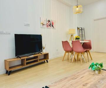 Loft 3 - Space & Conform Close To Center