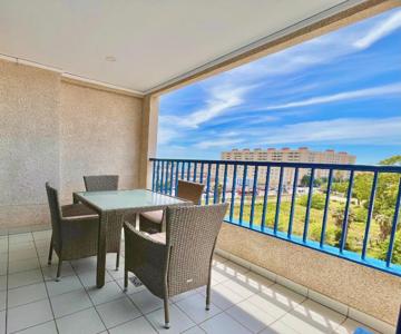 Blue Beach Apartment+oceanview+private Parking