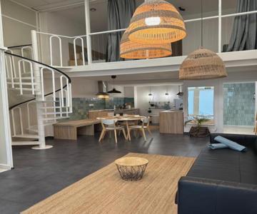 Alex- Duplex Apartment- City
