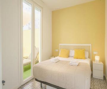 Marvellous Apt with a Large Private Terrace