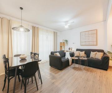 Your Sunny & Spacious Portview Home