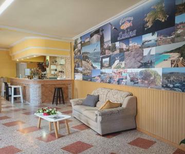 Apartamentos Pensión Lubina