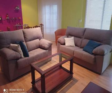 Apartamento De 3 Dormitorios En Camariñas