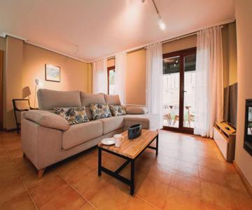 Yuhom, Casas Con Alma, Xacedos 1