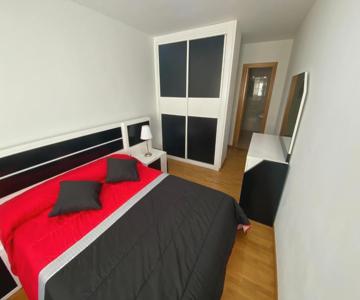 Piso Céntrico, Con Amplia Terraza, 3 Dormitorios