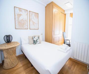 Bright Entire Apartment- Gp 1a