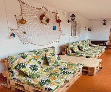 Beachfront Surf & Holiday House, Charming & Quiet