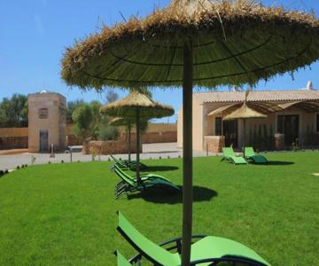 Wohnung Mit Pool, Garten, Terrasse Und Grill