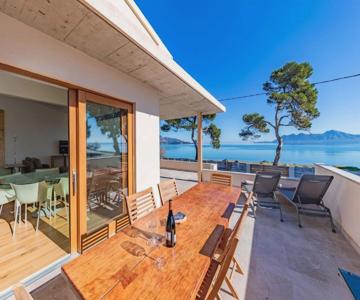 Seafront Villa Mar I Pins