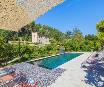 Son Llempaies, Finca For 12