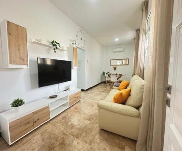 Flat With Jacussi In Suite