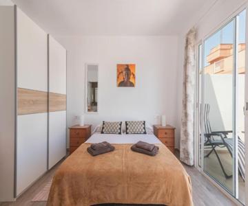 Atico Centrico Con Terraza Privada